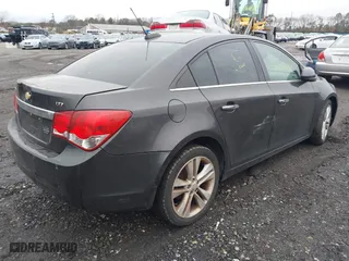 2015 Chevrolet Cruze LTZ with VIN 1G1PG5SB9F7231090, listed as a IAAI auction lot 41819809 with 999,999 mi miles. Bid and sale history available at carsss.com. Image 4.