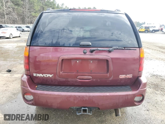 2005 GMC Envoy SLT with VIN 1GKDT13S452303889, listed as a Copart auction lot 44611745 with 177,462 mi miles and Salvage Title. Bid and sale history available at carsss.com. Image 6.