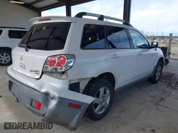 2003 Mitsubishi Outlander XLS with VIN JA4LZ41G33U092413, listed as a IAAI auction lot 41904961 with 178,691 mi miles. Bid and sale history available at carsss.com. Image 4.