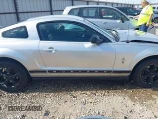 2006 Ford Mustang Standard with VIN 1ZVFT80N365237666, listed as a IAAI auction lot 41850272 with 215,949 mi miles and . Bid and sale history available at carsss.com. Image 13.