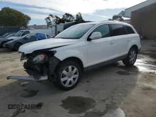 2008 Audi Q7 Premium z VIN WA1BY74L18D030766, wystawiony jako Copart lot #44757475 z przebiegiem 151 613 mil mil oraz Szkoda całkowita • Salvage title. Historia ofert i sprzedaży dostępna na DreamBid. Obrazek 1.