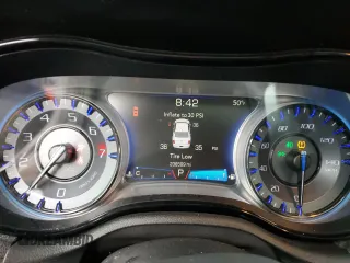 2015 Chrysler 300 S with VIN 2C3CCAGG0FH787263, listed as a Copart auction lot 50576985 with 238,599 mi miles and Salvage title. Bid and sale history available at DreamBid. Image 9.