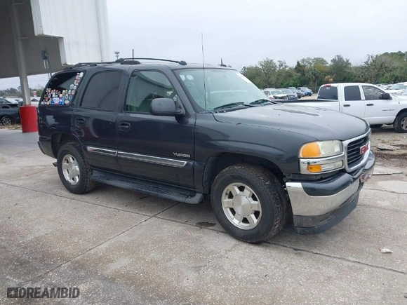 2005 GMC Yukon SLT with VIN 1GKEC13T15J221363, listed as a IAAI auction lot 41388170 with 233,577 mi miles. Bid and sale history available at carsss.com. Image 1.