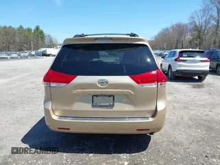 2012 Toyota Sienna LE AAS with VIN 5TDKK3DC9CS184090, listed as a IAAI auction lot 42123891 with 162,065 mi miles. Bid and sale history available at carsss.com. Image 16.