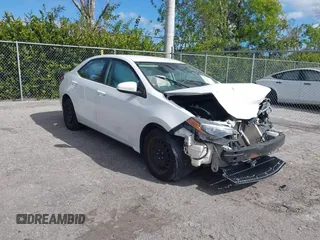 2018 Toyota Corolla L z VIN 5YFBURHE6JP849560, wystawiony jako IAAI lot #41321313 z przebiegiem 136 310 mil mil oraz . Historia ofert i sprzedaży dostępna na DreamBid. Obrazek 1.