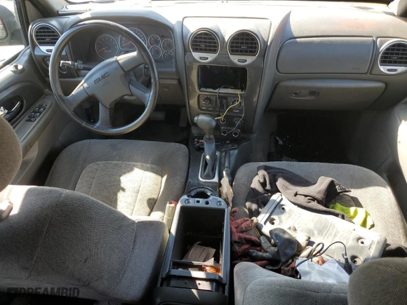 2004 GMC Envoy SLE with VIN 1GKDT13S742411275, listed as a Copart auction lot 45196985 with 205,279 mi miles and Salvage Title. Bid and sale history available at carsss.com. Image 8.