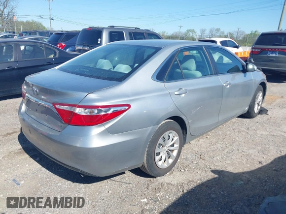 2017 Toyota Camry XLE with VIN 4T1BF1FK3HU629953, listed as a IAAI auction lot 42012261 with 95,199 mi miles. Bid and sale history available at carsss.com. Image 4.