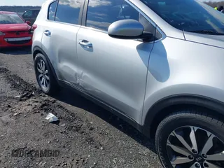 2017 Kia Sportage EX with VIN KNDPN3AC0H7230960, listed as a IAAI auction lot 41482364 with 153,626 mi miles and . Bid and sale history available at carsss.com. Image 6.