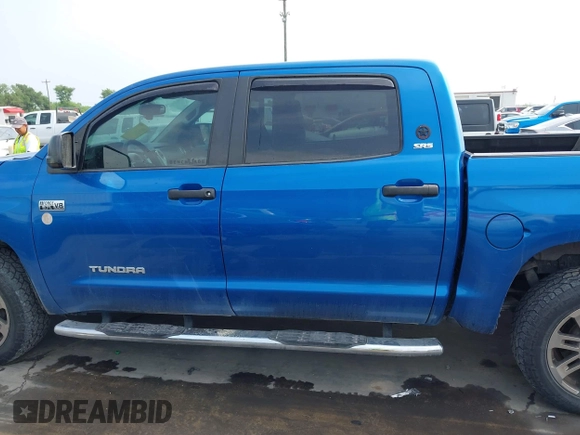 2016 Toyota Tundra SR5 z VIN 5TFEW5F10GX200671, wystawiony jako IAAI lot #41946182 z przebiegiem 162 688 mil mil oraz . Historia ofert i sprzedaży dostępna na DreamBid. Obrazek 15.