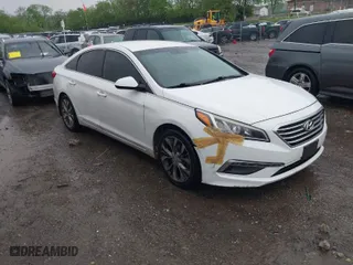 2015 Hyundai Sonata 2.4L SE with VIN 5NPE24AF2FH159723, listed as a IAAI auction lot 42087295 with 186,819 mi miles. Bid and sale history available at carsss.com. Image 1.
