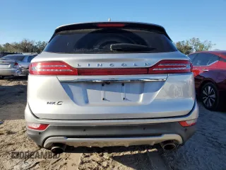 2019 Lincoln MKC Reserve with VIN 5LMCJ3D94KUL09107, listed as a Copart auction lot 82624854 with 27,502 mi miles and Salvage title. Bid and sale history available at DreamBid. Image 6.