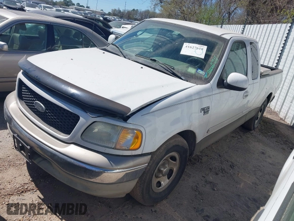 2003 Ford F-150 XL with VIN 1FTRX17W33NB65471, listed as a IAAI auction lot 41627618 with 1 mi miles. Bid and sale history available at carsss.com. Image 2.