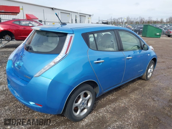 2011 Nissan LEAF SL-e with VIN JN1AZ0CP0BT009532, listed as a IAAI auction lot 41631314 with 83,541 mi miles. Bid and sale history available at carsss.com. Image 4.