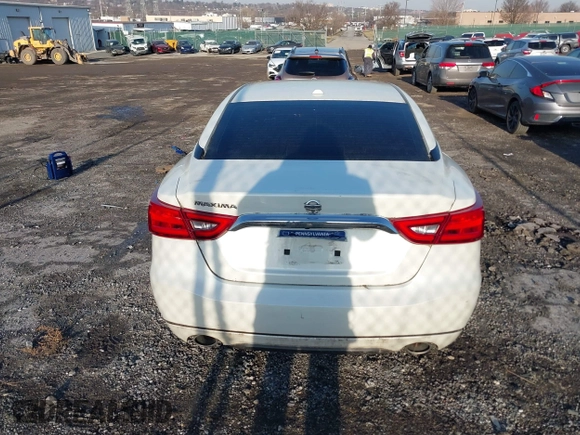 2017 Nissan Maxima SV z VIN 1N4AA6AP3HC360265, wystawiony jako IAAI lot #41164214 z przebiegiem 90 813 mil mil oraz . Historia ofert i sprzedaży dostępna na DreamBid. Obrazek 15.