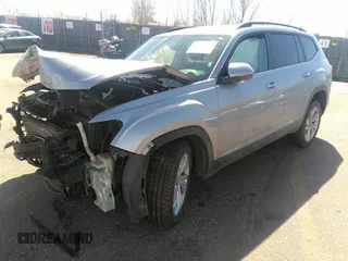 2022 Volkswagen Atlas 3.6L V6 SE w/Technology with VIN 1V2HR2CA7NC538014, listed as a IAAI auction lot 41764233 with 47,995 mi miles. Bid and sale history available at carsss.com. Image 18.
