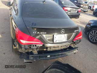 2014 Mercedes-Benz CLA 250 z VIN WDDSJ4EB6EN045368, wystawiony jako IAAI lot #42560939 z przebiegiem 29 241 mil mil oraz . Historia ofert i sprzedaży dostępna na DreamBid. Obrazek 6.