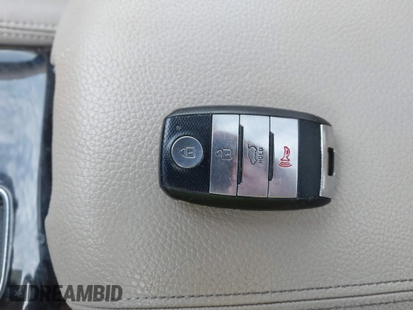 2015 Kia Sorento EX with VIN 5XYKU4A71FG636946, listed as a IAAI auction lot 42366976 with 195,100 mi miles and . Bid and sale history available at DreamBid. Image 11.