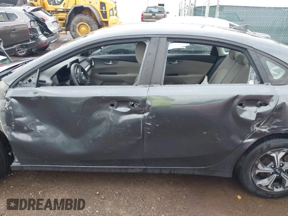 2021 Kia Forte LXS с VIN 3KPF24AD6ME356768, выставлен на аукционе IAAI как лот 42681277 с пробегом 48 360 миль миль и . История ставок и продаж доступна на DreamBid. Изображение 15.