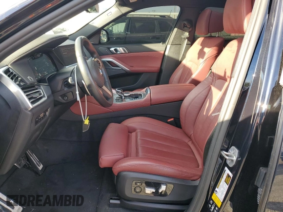 2021 BMW X6 xDrive40i with VIN 5UXCY6C04M9H02068, listed as a Copart auction lot 46938645 with 21,913 mi miles and Salvage Title. Bid and sale history available at carsss.com. Image 7.