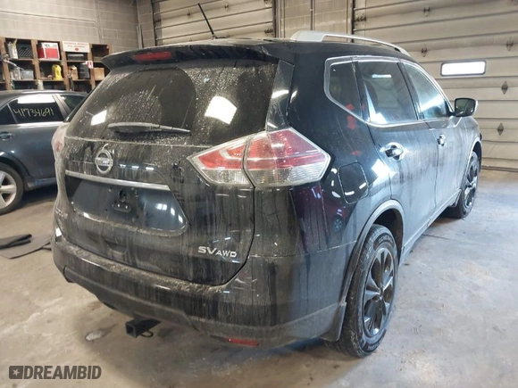 2015 Nissan Rogue SV with VIN 5N1AT2MV8FC918241, listed as a IAAI auction lot 41733268 with 124776 miles. Bid and sale history available at carsss.com. Image 4.