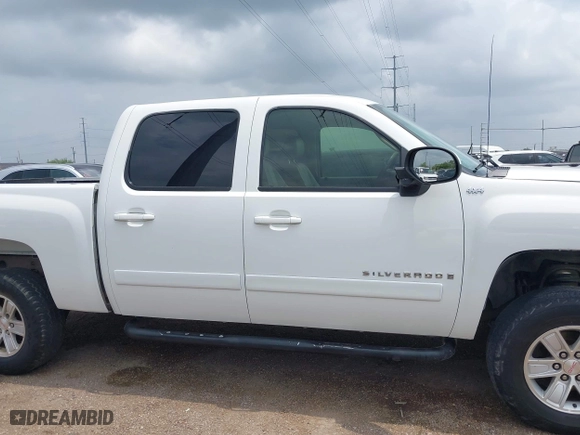 2007 Chevrolet Silverado 1500 LT w/1LT with VIN 3GCEK13387G506628, listed as a IAAI auction lot 42087661 with 270,119 mi miles. Bid and sale history available at carsss.com. Image 12.