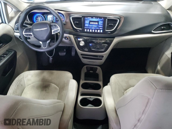 2017 Chrysler Pacifica Touring with VIN 2C4RC1DG7HR519429, listed as a Copart auction lot 60887595 with 109,311 mi miles and Salvage title. Bid and sale history available at DreamBid. Image 8.