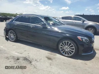 2018 Mercedes-Benz C 300 with VIN 55SWF4JB2JU270137, listed as a Copart auction lot 61640165 with 112,580 mi miles and Clean title. Bid and sale history available at DreamBid. Image 4.