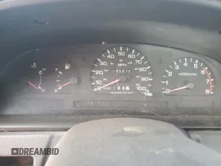 1996 Nissan Frontier XE z VIN 1N6SD16S4TC308641, wystawiony jako Copart lot #77328574 z przebiegiem Nie podano mil oraz Szkoda całkowita • Salvage title. Historia ofert i sprzedaży dostępna na DreamBid. Obrazek 9.