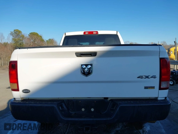 2019 Ram 1500 Express z VIN 1C6RR7FG4KS615112, wystawiony jako IAAI lot #41636660 z przebiegiem 111 919 mil mil oraz . Historia ofert i sprzedaży dostępna na DreamBid. Obrazek 16.