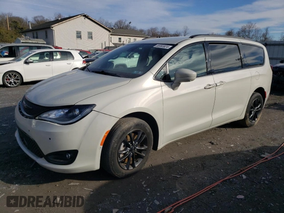 2020 Chrysler Pacifica Launch Edition z VIN 2C4RC3BG7LR288488, wystawiony jako Copart lot #86993824 z przebiegiem 32 589 mil mil oraz Szkoda całkowita • Salvage title. Historia ofert i sprzedaży dostępna na DreamBid. Obrazek 1.