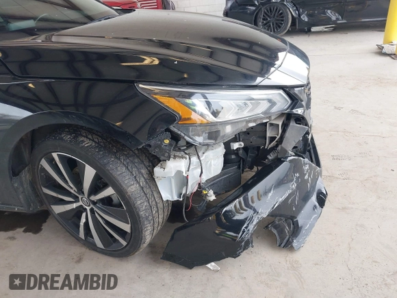 2019 Nissan Altima 2.5 SR with VIN 1N4BL4CV8KC245537, listed as a IAAI auction lot 41808203 with 101,419 mi miles. Bid and sale history available at carsss.com. Image 6.