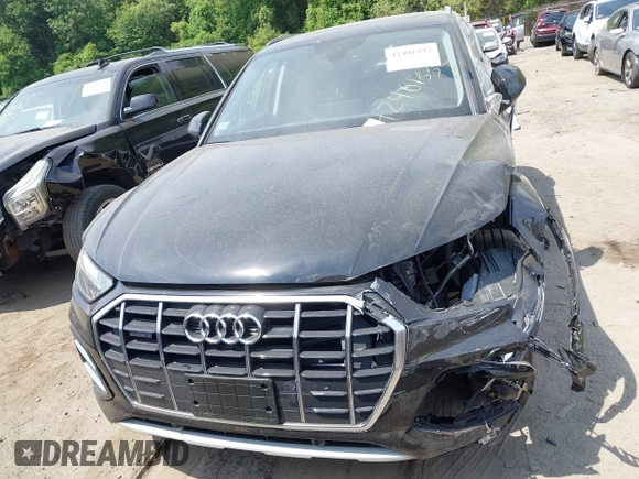 2023 Audi Q5 Premium with VIN WA1ABAFY2P2001869, listed as a IAAI auction lot 42401337 with 25,256 mi miles and . Bid and sale history available at DreamBid. Image 12.