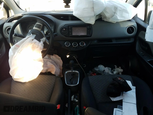 2017 Toyota Yaris L z VIN VNKKTUD31HA078926, wystawiony jako Copart lot #72249184 z przebiegiem Nie podano mil oraz Szkoda całkowita • Salvage title. Historia ofert i sprzedaży dostępna na DreamBid. Obrazek 8.