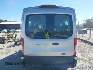 2022 Ford Transit Passenger XL with VIN 1FBAX2C85NKA36473, listed as a IAAI auction lot 40583736 with Not provided miles and . Bid and sale history available at DreamBid. Image 15.