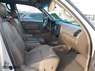 2002 Toyota Sequoia Limited with VIN 5TDZT38A72S112419, listed as a IAAI auction lot 41397980 with 115,947 mi miles. Bid and sale history available at carsss.com. Image 5.