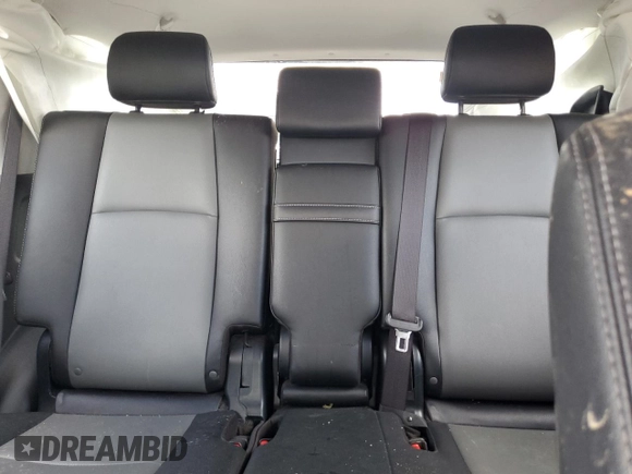 2021 Toyota 4Runner SR5 Premium with VIN JTENU5JR2M5929292, listed as a Copart auction lot 60743695 with 50,725 mi miles and Salvage title. Bid and sale history available at DreamBid. Image 10.