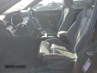 2020 Audi Q3 S line Premium Plus z VIN WA1EECF31L1086714, wystawiony jako Copart lot #42348255 z przebiegiem 58 426 mil mil oraz Szkoda całkowita • Salvage title. Historia ofert i sprzedaży dostępna na DreamBid. Obrazek 7.
