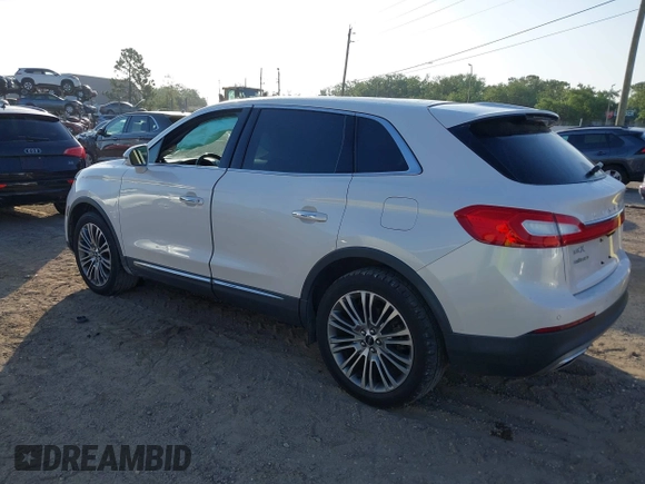 2016 Lincoln MKX Reserve with VIN 2LMTJ6LR4GBL75275, listed as a IAAI auction lot 41936550 with 76,177 mi miles. Bid and sale history available at carsss.com. Image 3.