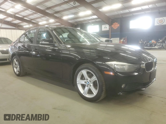 2015 BMW 3 Series 320i xDrive с VIN WBA3C3C5XFP663957, выставлен на аукционе Copart как лот 61355585 с пробегом 268 383 миль миль и Чистый • Clean title. История ставок и продаж доступна на DreamBid. Изображение 4.