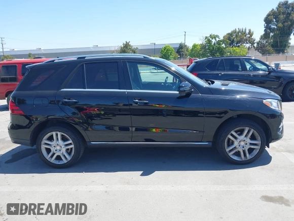 2017 Mercedes-Benz GLE 350 z VIN 4JGDA5HB3HA823802, wystawiony jako IAAI lot #42327672 z przebiegiem 84 538 mil mil oraz . Historia ofert i sprzedaży dostępna na DreamBid. Obrazek 13.