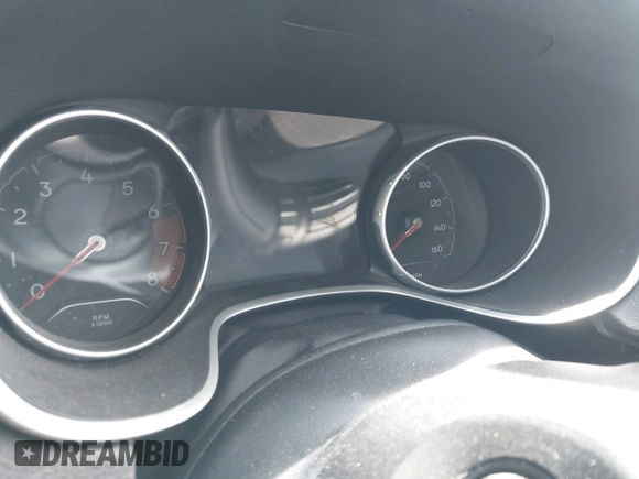 2019 Jeep Compass Altitude z VIN 3C4NJDBB3KT806607, wystawiony jako IAAI lot #41402626 z przebiegiem Nie podano mil oraz . Historia ofert i sprzedaży dostępna na DreamBid. Obrazek 15.