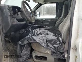 2004 GMC Savana Cargo Van Y3H Paratransit with VIN 1GTHG39U441178919, listed as a Copart auction lot 41424945 with 0 mi miles and Clean Title. Bid and sale history available at carsss.com. Image 7.