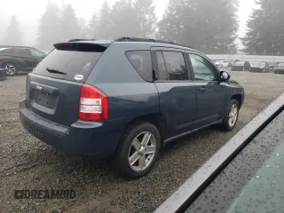 2007 Jeep Compass Sport with VIN 1J8FT470X7D261453, listed as a Copart auction lot 81710234 with 174,118 mi miles and Salvage Title. Bid and sale history available at carsss.com. Image 3.