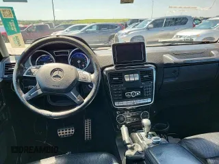 2015 Mercedes-Benz G 550 z VIN WDCYC3HF7FX229273, wystawiony jako Copart lot #59203695 z przebiegiem 72 300 mil mil oraz Tytuł czysty. Historia ofert i sprzedaży dostępna na DreamBid. Obrazek 9.
