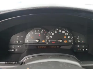 2005 Cadillac XLR z VIN 1G6YV34A855601131, wystawiony jako Copart lot #88100685 z przebiegiem 108 720 mil mil oraz Szkody całkowita. Historia ofert i sprzedaży dostępna na DreamBid. Obrazek 9.