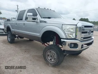 2013 Ford F-250 XL z VIN 1FT7W2BT4DEB27388, wystawiony jako IAAI lot #42244172 z przebiegiem 264 075 mil mil oraz . Historia ofert i sprzedaży dostępna na DreamBid. Obrazek 1.