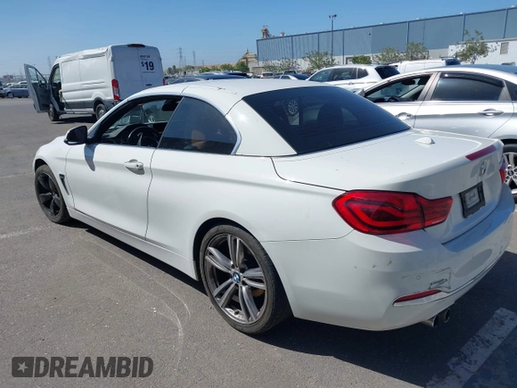 2018 BMW 4 Series 430i with VIN WBA4Z1C55JEC70365, listed as a IAAI auction lot 39579960 with 68,764 mi miles and . Bid and sale history available at DreamBid. Image 3.