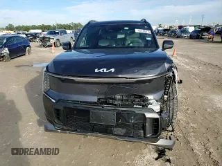 2024 Kia EV9 GT-Line with VIN KNDAEFS55R6035547, listed as a Copart auction lot 89186815 with 5,671 mi miles and Salvage Title. Bid and sale history available at carsss.com. Image 12.