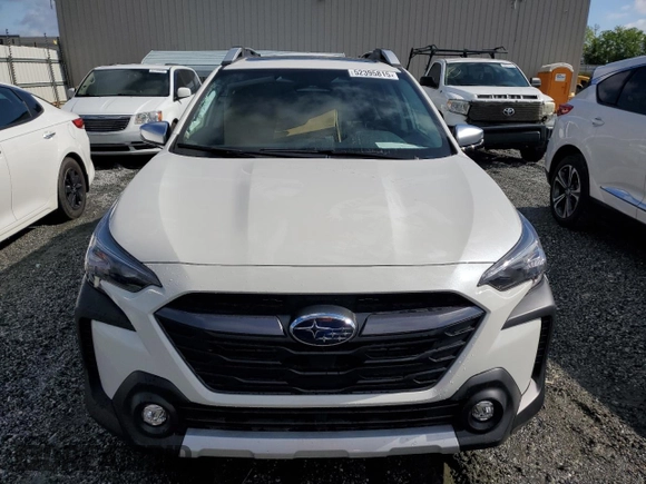 2025 Subaru Outback Touring XT with VIN 4S4BTGPD9S3176558, listed as a Copart auction lot 52395815 with 460 mi miles and Salvage title. Bid and sale history available at DreamBid. Image 5.
