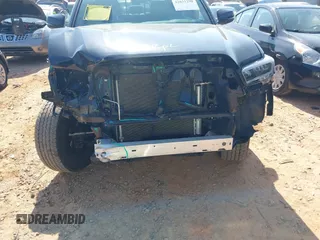 2021 Toyota Tacoma SR с VIN 3TMCZ5AN3MM423247, выставлен на аукционе IAAI как лот 42031290 с пробегом 27 913 миль миль и . История ставок и продаж доступна на DreamBid. Изображение 6.